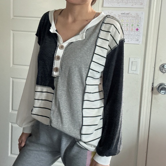 058 Casual Reverse Stitch color Block Striped Top - Picture 4 of 6